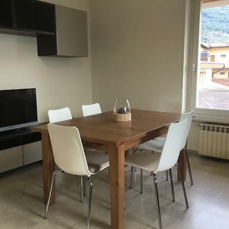 Апартаменти Casa Claudia Ассенца-ді-Брензоне Екстер'єр фото